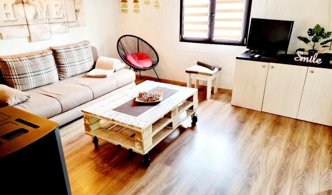 Kuca Za Odmor Malia Sa Spa Hot Tub Jacuzzijem - Nice And Cozy - Free Tickets To All City Attractions Ðurđevac 외부 사진